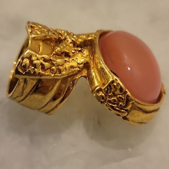 NWT Yves Saint Laurent Sz 4 RARE Pink YSL Arty Cabochon Statement 24KT Gold Ring - Picture 8 of 15